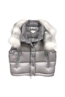 DOWN SHORT VEST WITH FOX TRIMMING HOOD